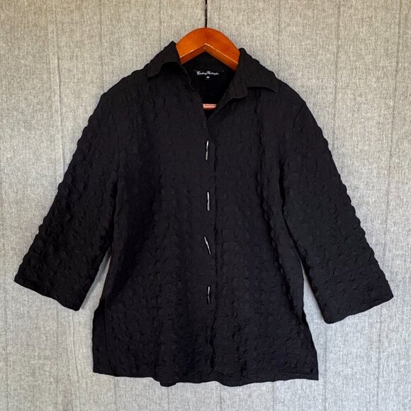 Courtney Washington Black Bracelet Bell Sleeve Novelty Button Front Tunic Top - Picture 1 of 7